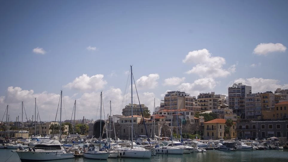 Τραγωδία στο Ηράκλειο – Νεκρός 16χρονος που έπεσε στο Ενετικό Λιμάνι (βίντεο)